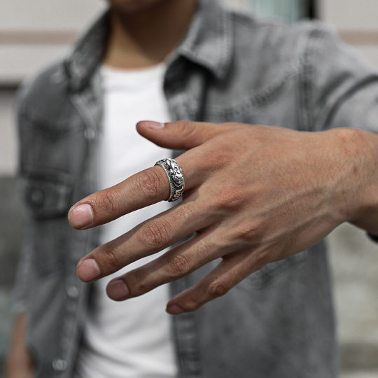 Men's brave ring retro sterling silver diamond pestle six-character mantra single wary sutra live mouth ring men's tide