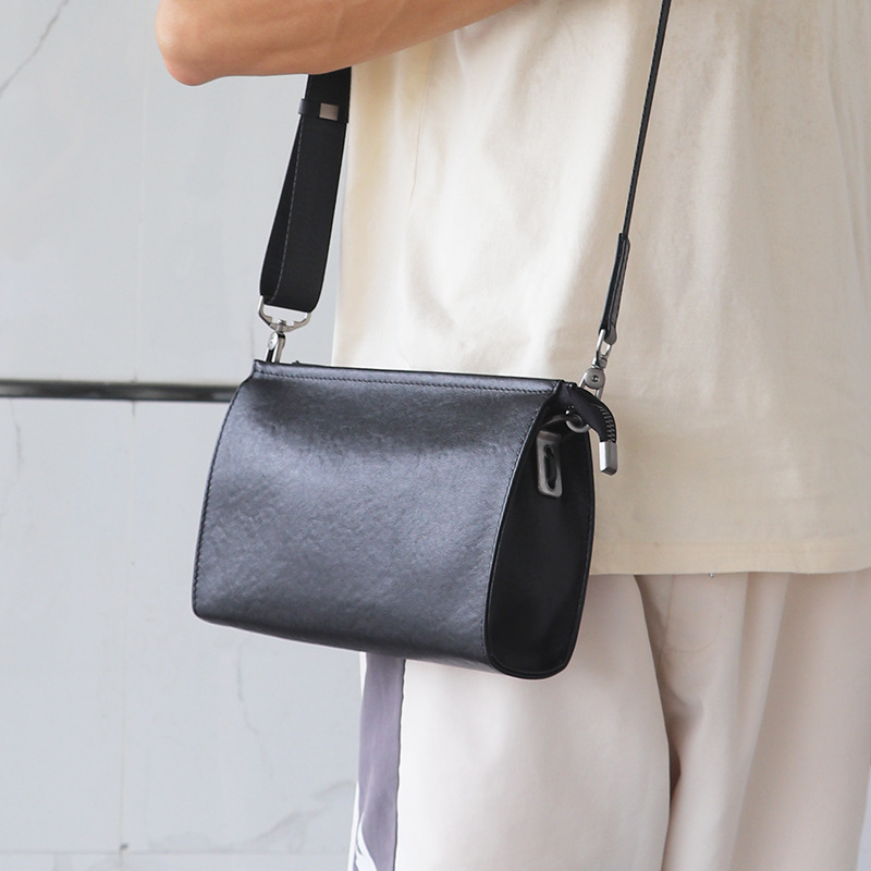 Korean Genuine Leather Shoulder Bag Crossbody Bag Men's Top Layer Cowhide Vegetable Tanning Technology Fashionable Simple Handbag Business Men's Bag