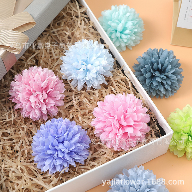 Artificial Flowers Small Chrysanthemum Heads Home Living Room Decoration Fake Flowers Wedding Small Onion Balls Gift Box Accessories Wholesale Artificial Flowers Small Chrysanthemum Heads Home Living Room Decoration Fake Flowers Wedding Small Onion Balls Gift Box Accessories Wholesale