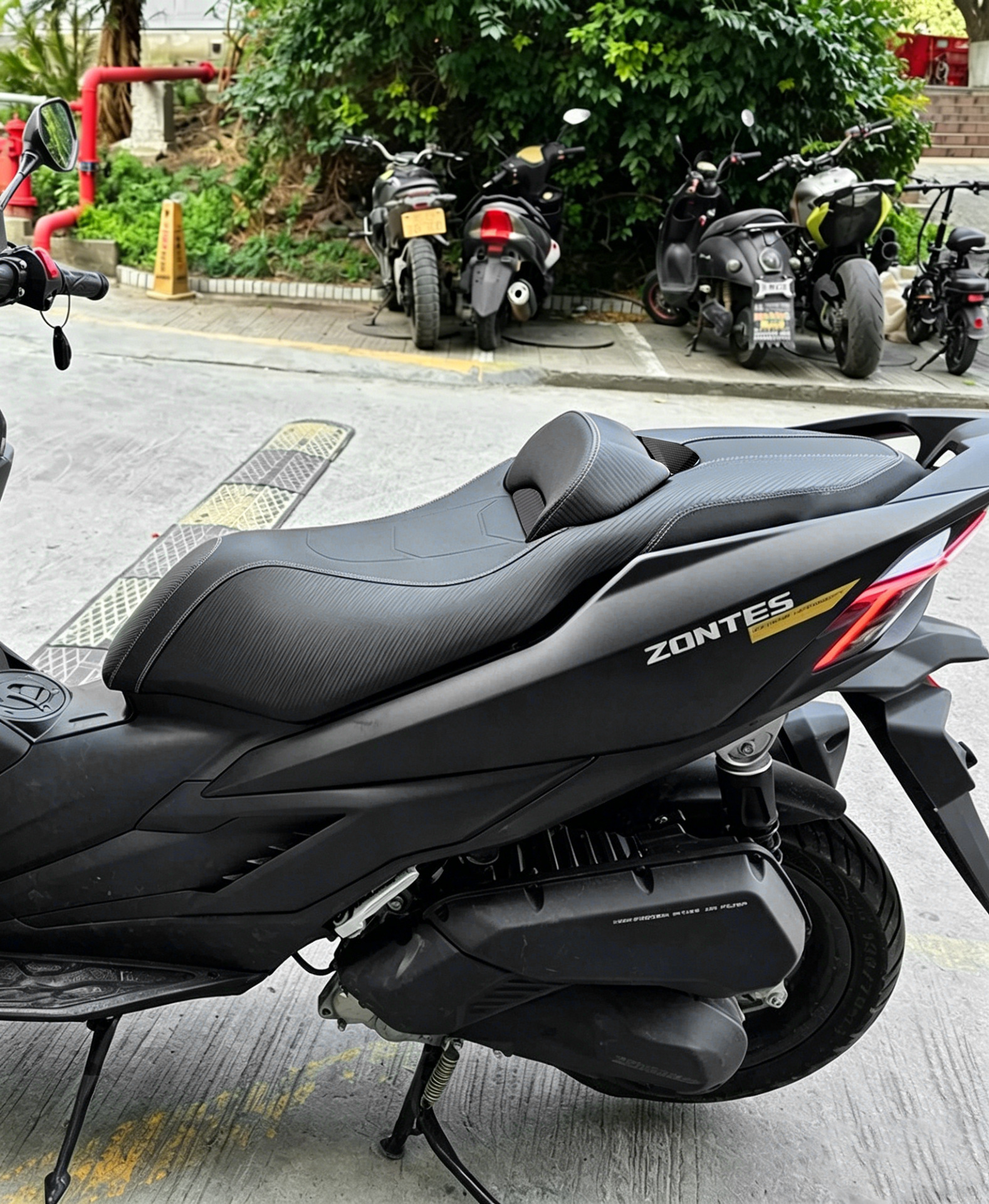 Suitable for Shengshi 150X Motorcycle Accessories, Modified Seat Cushion, Soft Seat Pad, Increased Comfort, Lumbar Support Seat Assembly
