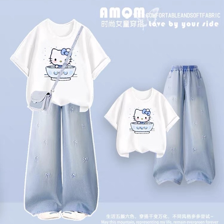 Original fabric and workmanship, 2026 new style fresh and cute color-blocked short-sleeved T-shirt for women.