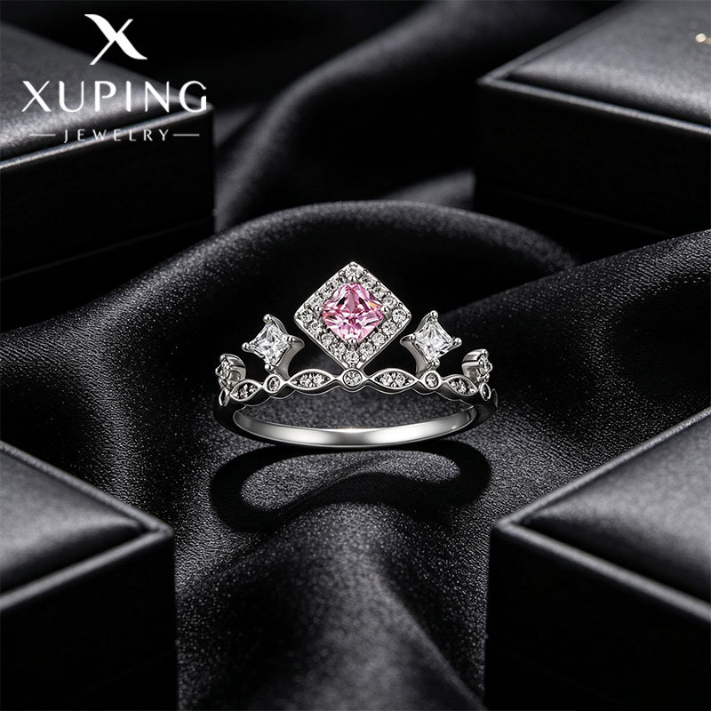 Xuping lujoso diseño ligero anillo de diamante de aleación de apertura de alta calidad anillo de moda personalidad anillo de novia