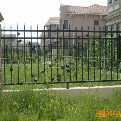 欧式别墅铁艺围栏 金属工艺花园隔离栏 园林铁艺围栏锻造防护栅栏