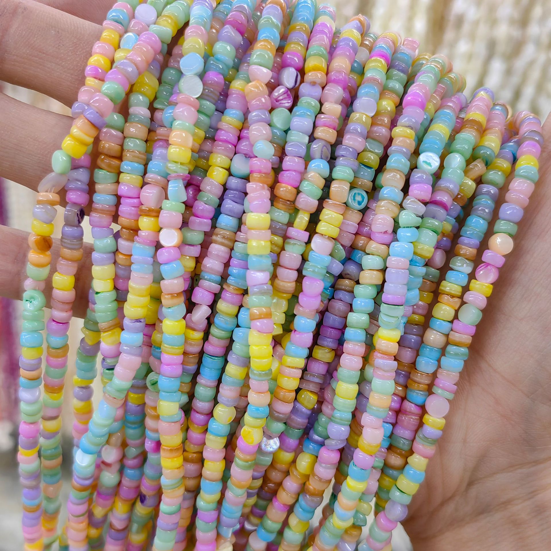 Ventas transfronterizas de conchas naturales 3mm4mm5mm mesoporo disco perlas espaciadoras semiacabadas accesorios de joyería diy