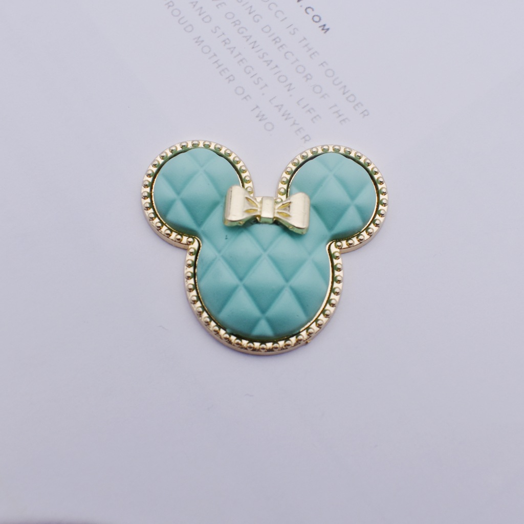 Muñeca de la historieta DIY accesorios de joyería pintura Mickey pajarita color caramelo teléfono móvil belleza material agujero zapatos