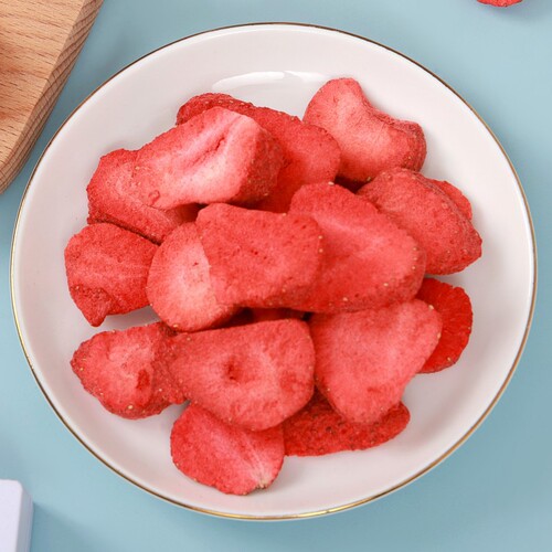 Dehydrated strawberry slices manufacturer bulk wholesale snowflake candy nougat baking ingredients fruit tea