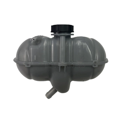 Water tank suitable for Mustang water