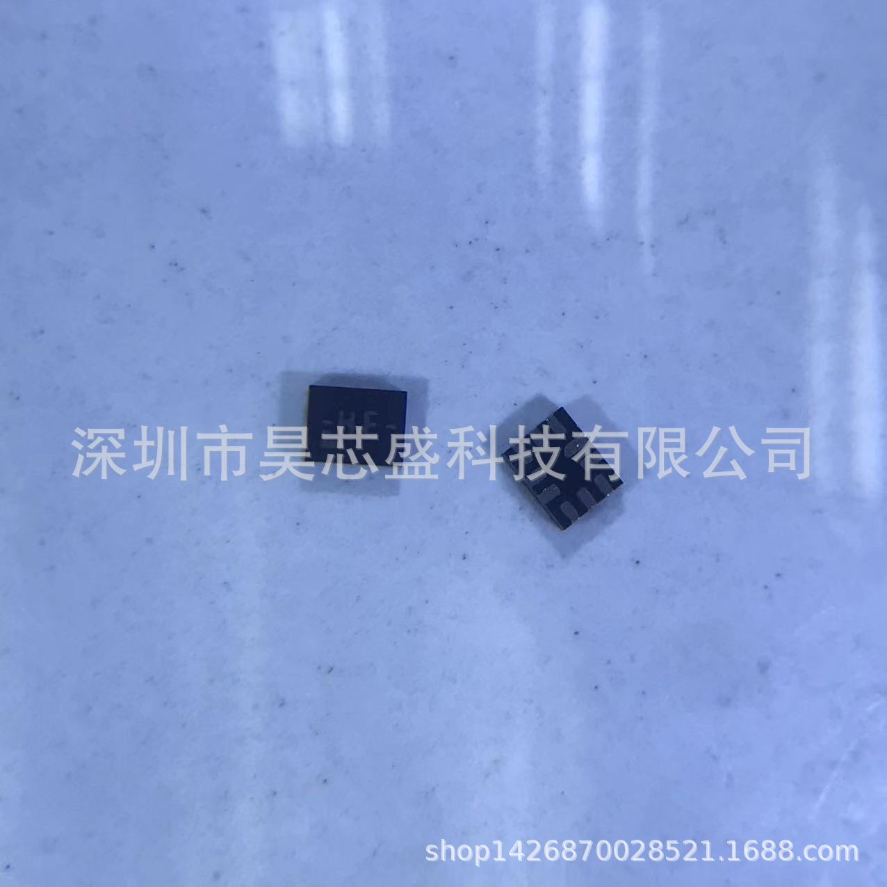 FSUSB42UMX高性能 USB 切换器 2.0 双刀双掷（DPDT）模拟开关芯片