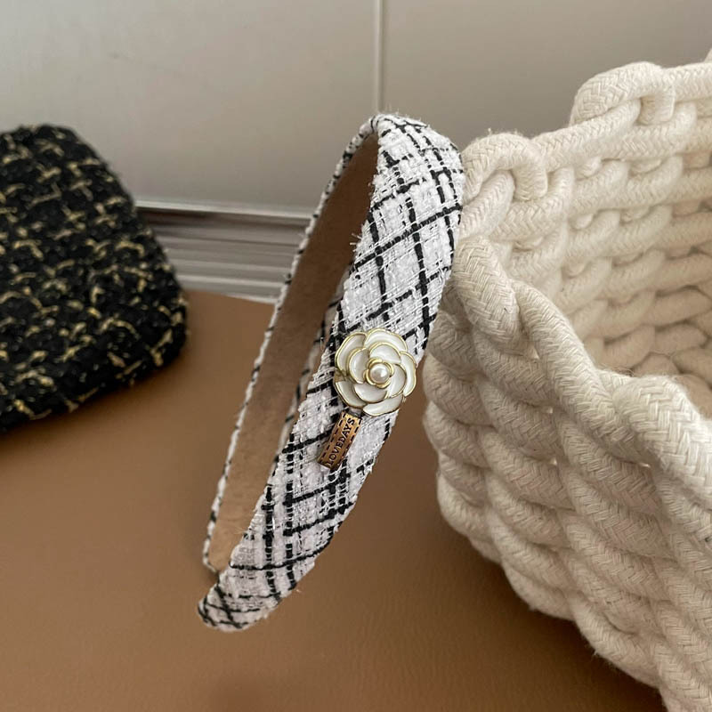 Diadema superior de cráneo alto Diadema de fragancia pequeña negra de alta calidad Diadema de estilo perla coreana arco simple cueva para el cabello accesorios para el cabello femenino