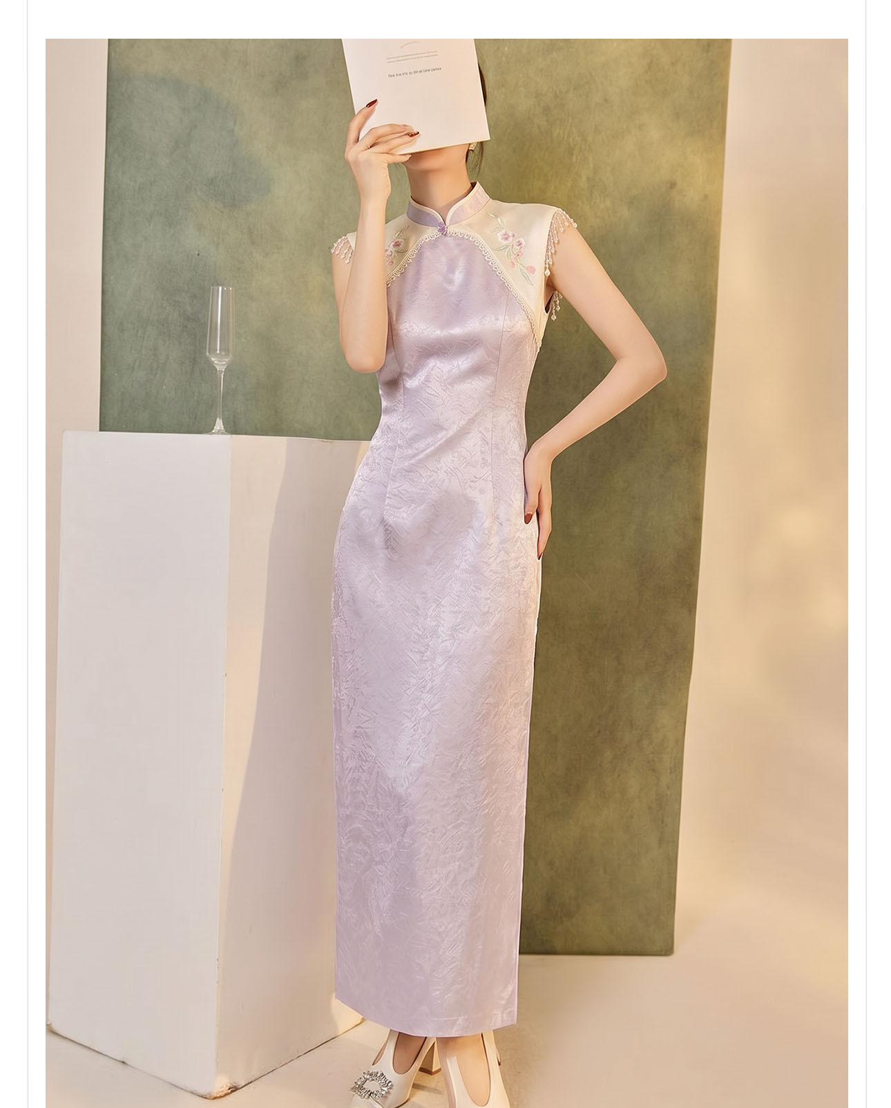 Đầm maxi satin sọc tông màu nối tay tua, cổ chẻ — Khoai tây tím chi tiết 9