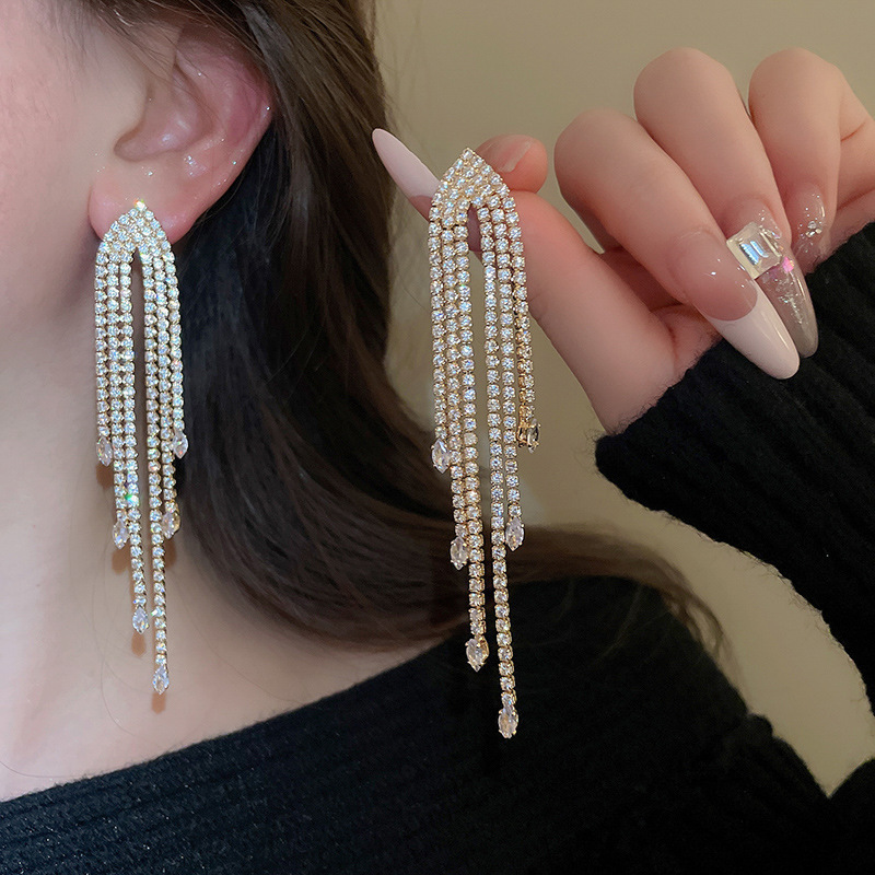 Pendientes largos geométricos con borlas y diamantes para mujer, estilo coreano, aretes sexys y exagerados, joyería de oreja de lujo ligero y exquisita.