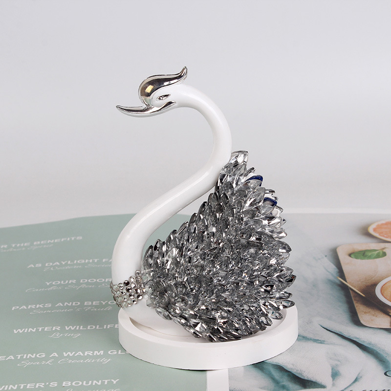 Decoración de coche pareja creativa corona cisne decoración de coche decoración de coche perfume hermoso cisne blanco