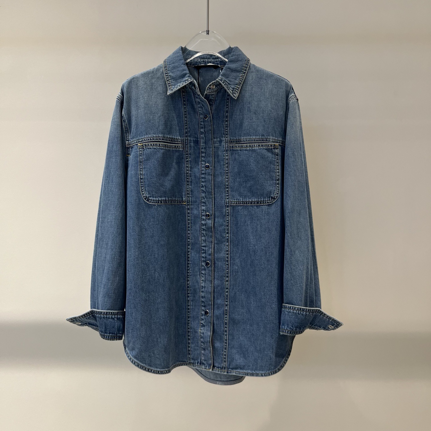 2025冬季新款女装简约宽松POLO领百搭休闲牛仔衬衫外套 504123