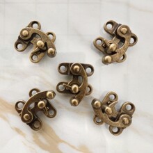 现货锌合金牛角锁箱包复古搭扣木盒酒盒礼品盒高档精致搭扣箱包扣