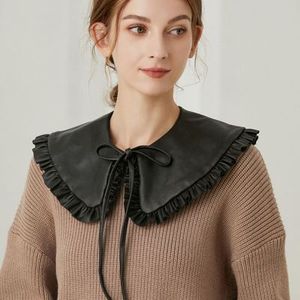 2pcs Korea Dongmen autumn fashion temperament doll collar fake collar sweater decorative Ruffle lace leather shawl dickey collar