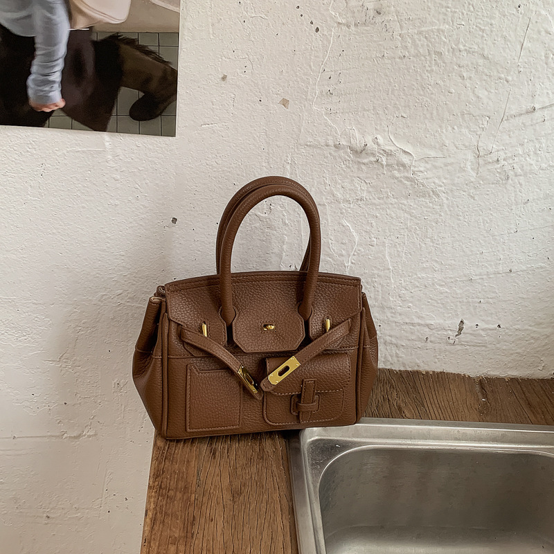 Bolso de tendencia transfronteriza de gran capacidad para mujeres 2026 nuevo retro bolso de transporte Kylie nicho bolso de hombro ligero de lujo
