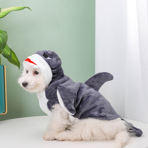 Foreign trade pet clothes, three-dimensional shark dog clothes, Halloween puppy autumn and winter pet clothes wholesale