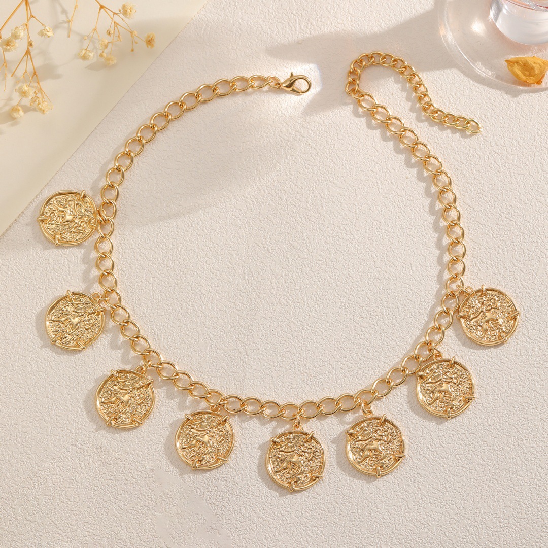 Monedas de oro metálicas en relieve de estilo europeo y americano diseño de moda exagerado collar único atractivo cadena clavícula al por mayor