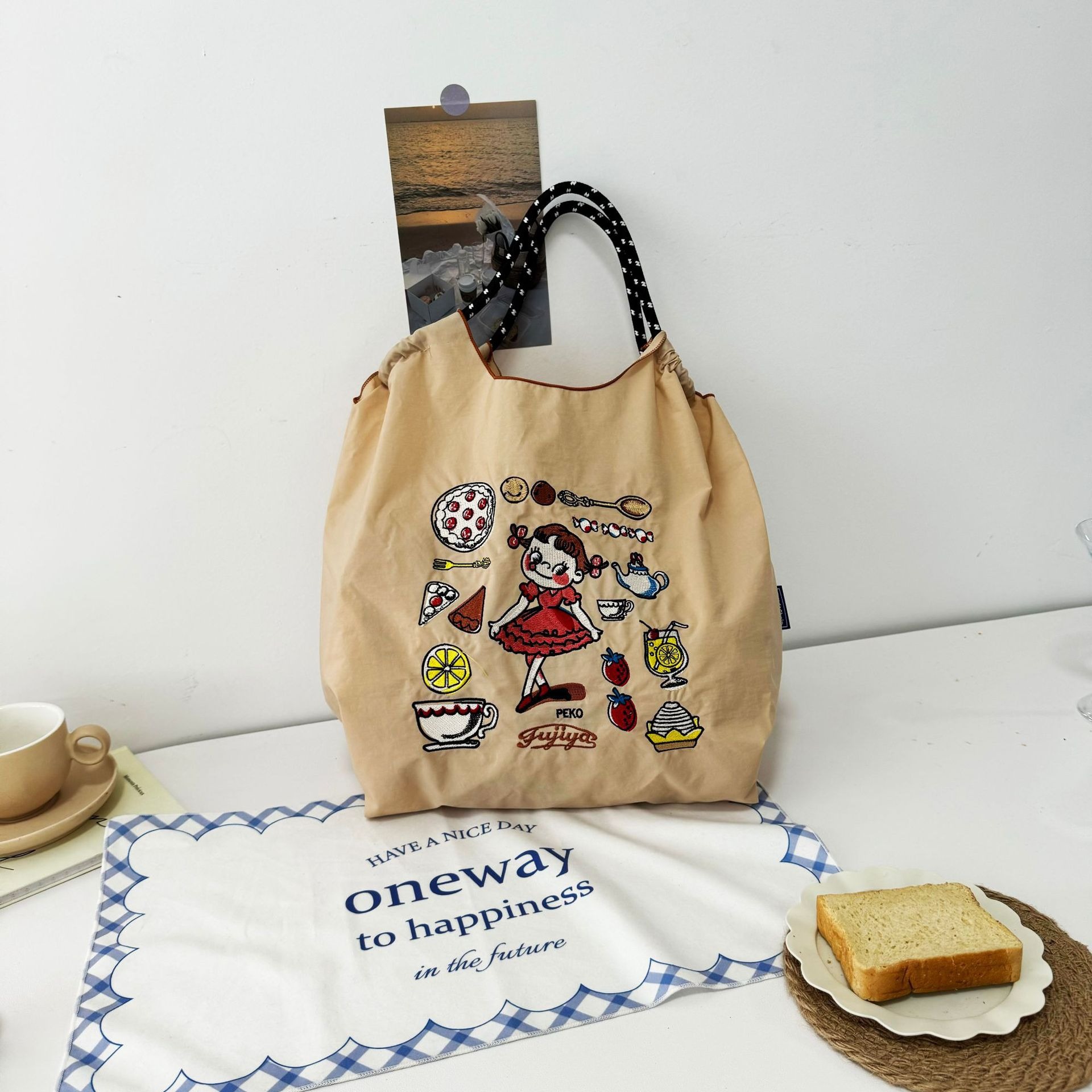 베이지·후지아 어린 소녀