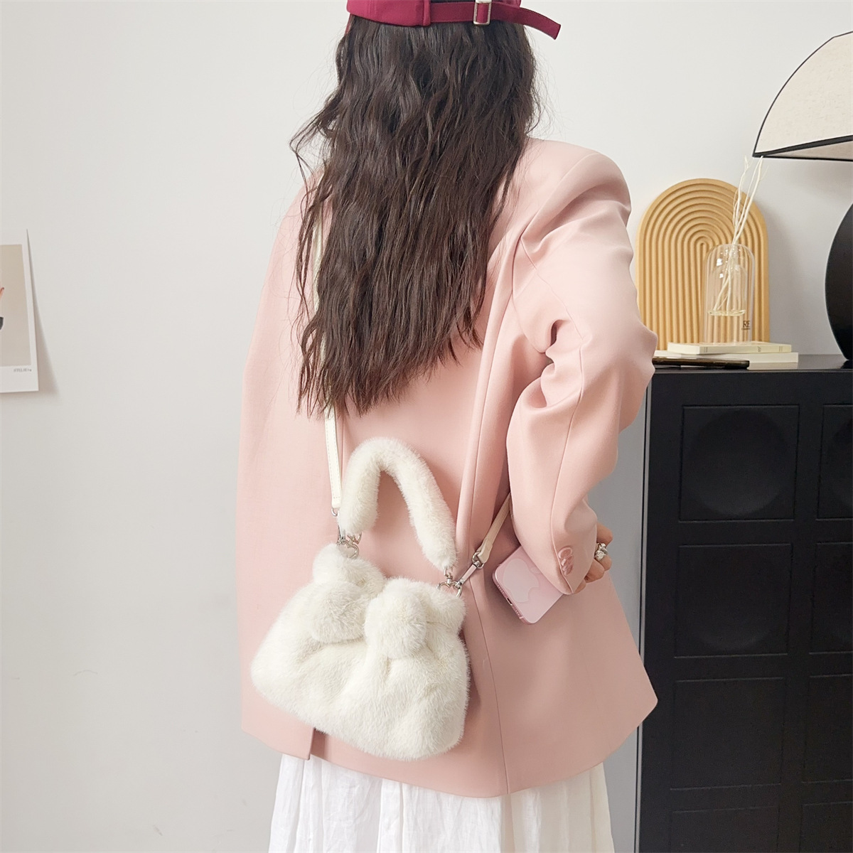 Shoulder Bag, New Plush Handbag For Autumn And Winter 2024, Fashionable And Popular Bow-knot Versatile Lady's High-end Crossbody Bag._voghion.com