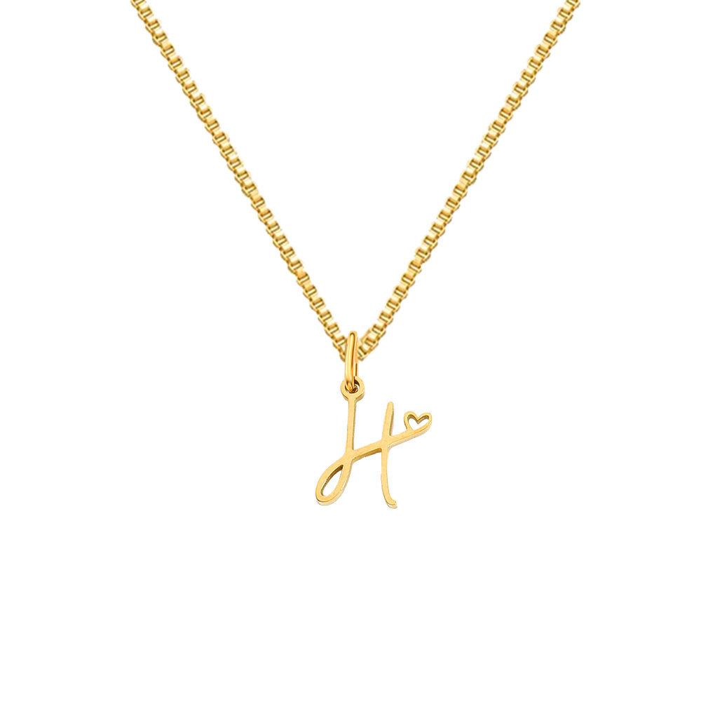 Collier en acier titane style INS 26 avec pendentif cœur et lettre, design intemporel, pour femme. Bijou inaltérable._voghion.com