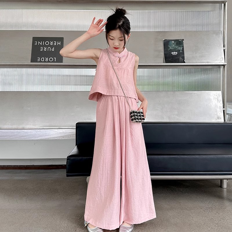 Sommeroutfit für Mädchen im chinesischen Stil 2024, neues mittelgroßes Westenoberteil mit weiten Beinen und stylischem zweiteiligen Set für Kinder_voghion.com