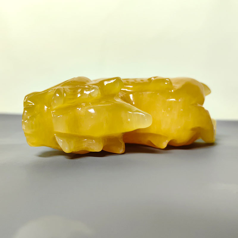 (2개) 천연 토파즈 픽시우 장식품은 다양한 크기와 스타일로 필요에 따라 조각할 수 있습니다. 집 거실용 옥의 풍요의 뿔 옥 선물