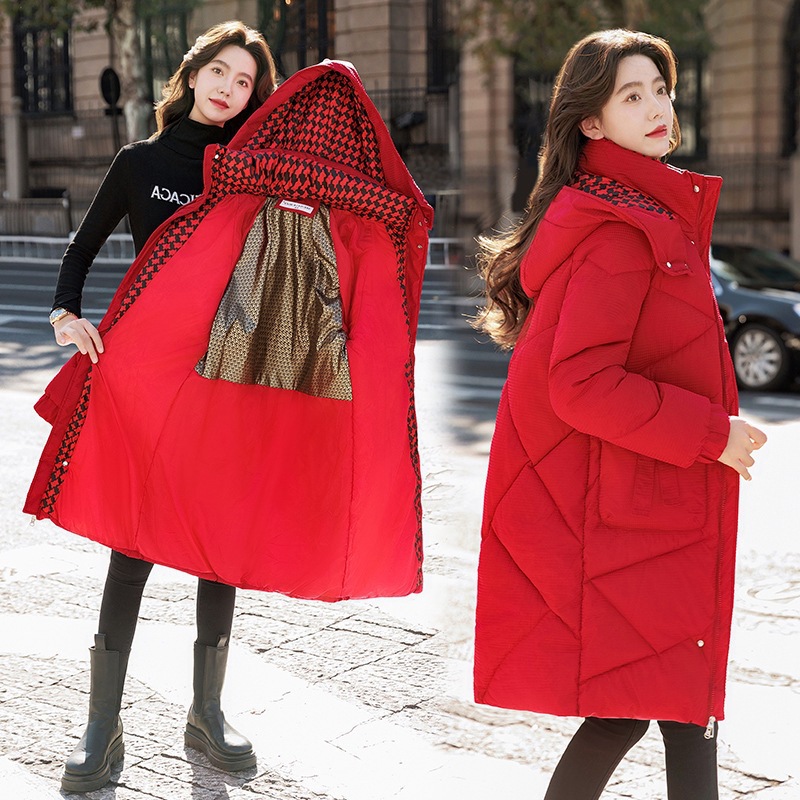 Chaqueta de algodón de pluma de oro negro para mujeres 2024, nuevo tipo de chaqueta de algodón de otoño y invierno, chaqueta coreana larga y gruesa. image 2