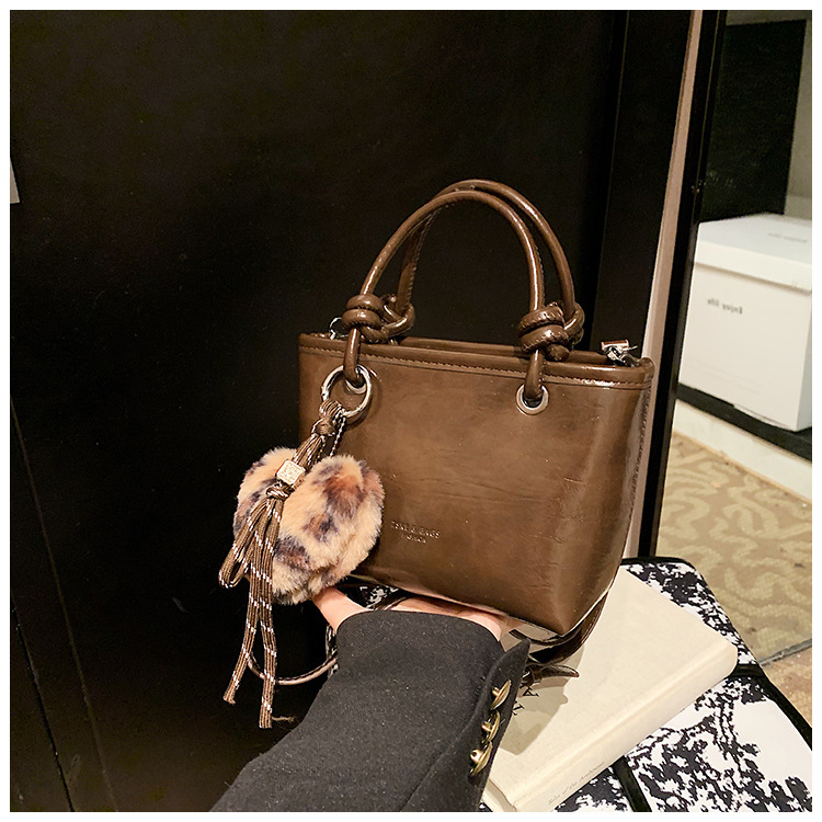 Transfronterizo mayorista otoño invierno retro bolso 2024 nueva moda pu bolso de cubo bolso de nicho universal bolso de mujer