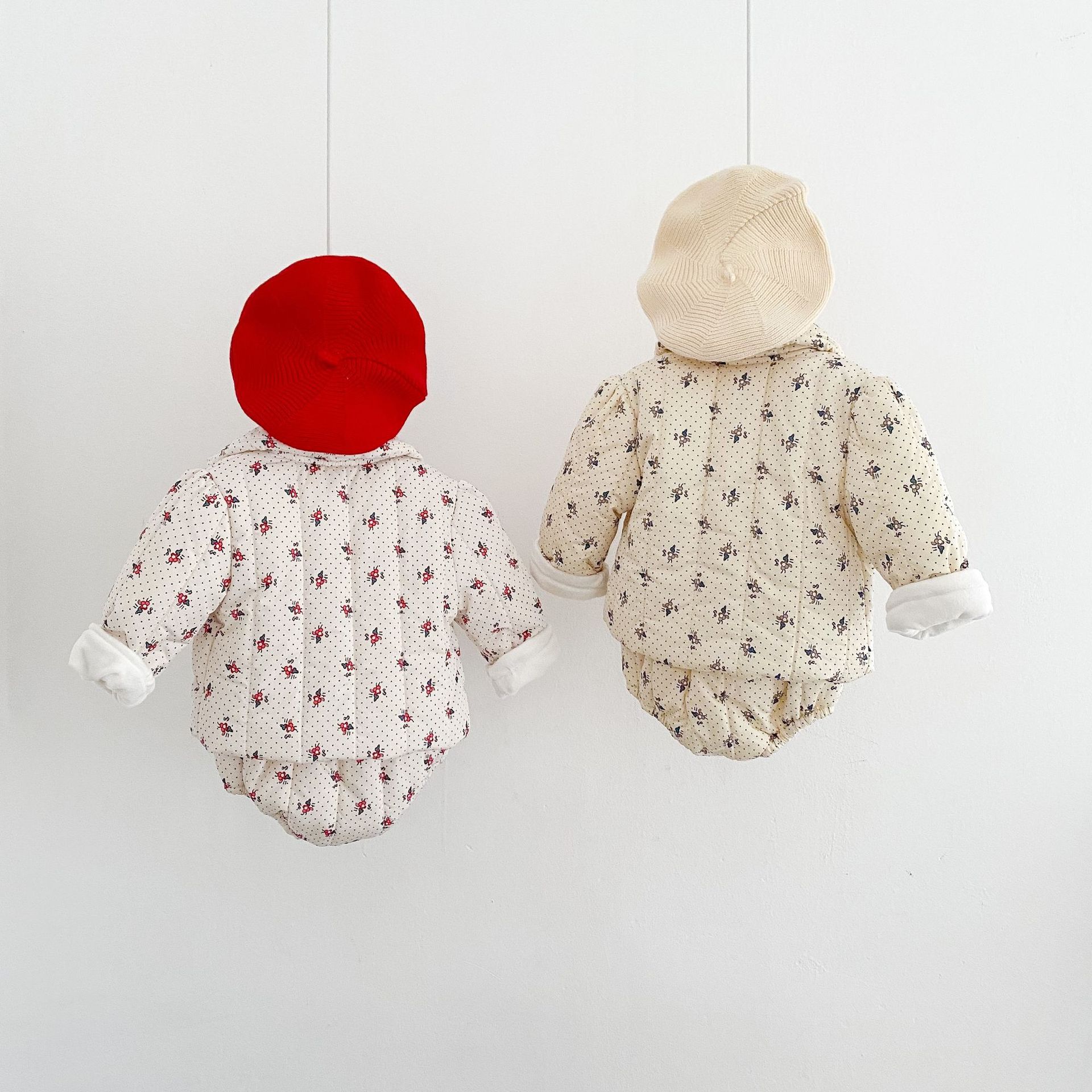 2024 Roupas para meninas Flor e veludo Casaco grosso + Alça Chapéu de bebê Roupas Crawler Conjunto de duas peças_voghion.com