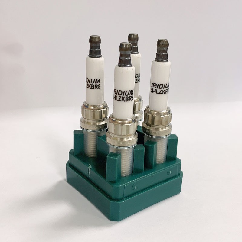 Double Iridium Gold Spark Plug Parts for Cars and Motorcycles, Engine Parts for Great Wall, Changan, Tiida, Jinbei, Dongfeng, Haval, Trumpchi