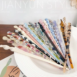 发夹;发圈;发梳头饰