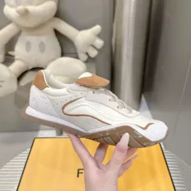 女式休闲单鞋;女式运动单鞋;女式板鞋