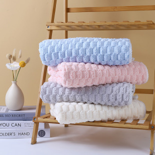 Cloud Velvet Bath Towel, Coral Velvet Towel, Soft and Absorbent, Popular Golden Turtle Velvet Bath Towel, Can Be Vacuumed