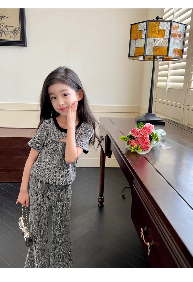 2024 kleidung Koreanische Ausgabe Modische Western Stil Sommer Neue Kollektion kinder Mädchen Bell-Bottom-Hose Zwei_voghion.com