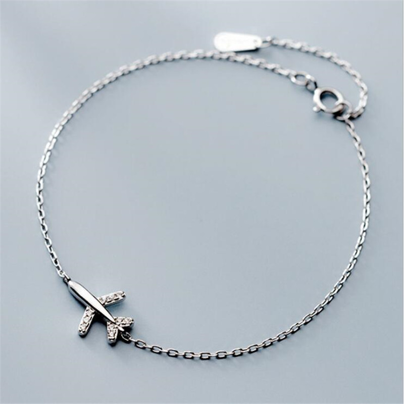 Korean Style Fashionable Small Plane Diamond Distinctive Bracelet for Women