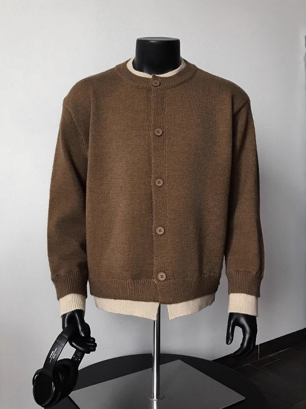 アメリカのレトロな偽の2つのボタンのデザインのセーター