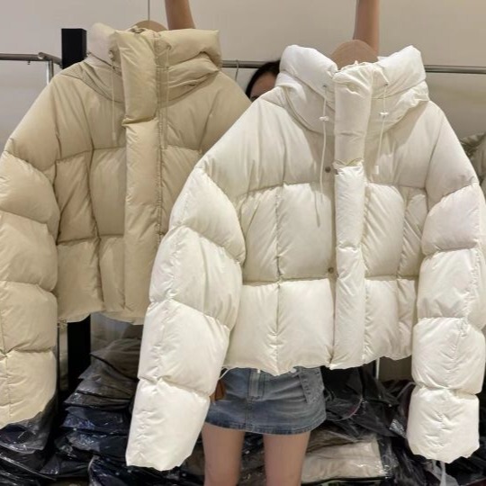 Hooded Misty Ultra-Light Thickened Cotton Jacket for Women, Korean and Japanese Casual Winter Cotton Jacket, 2026 Fashionable Short Puffer Jacket Trend