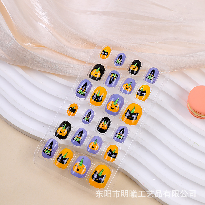 Pieza de belleza de uñas para niños Pequeño Libro Rojo TikTok Venta caliente Pieza de uñas de niña desgaste hecho a mano pieza de uñas protección ambiental Pieza de uñas Fábrica al por mayor