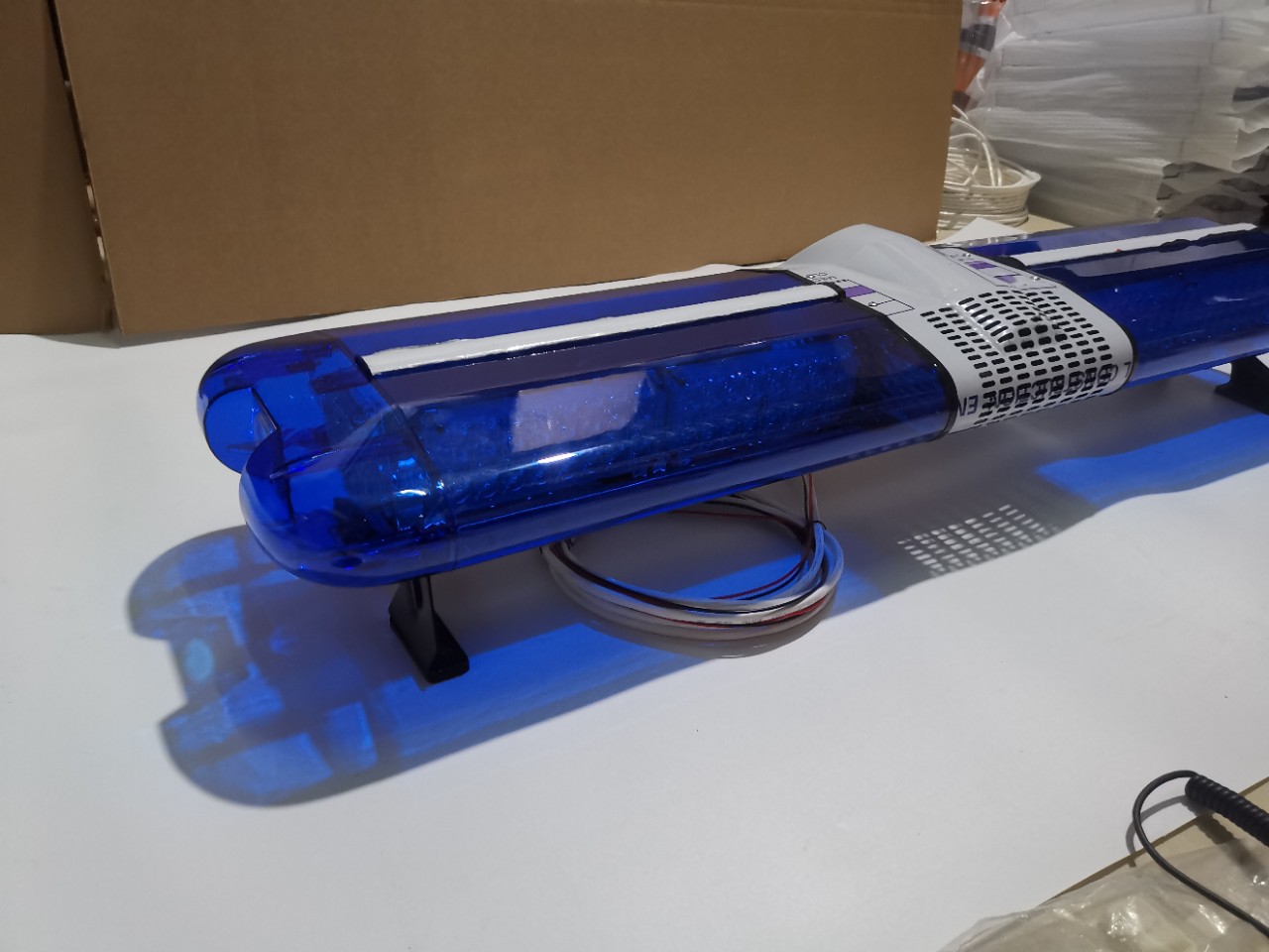 Ambulance emergency rescue vehicle long row warning light LED roof