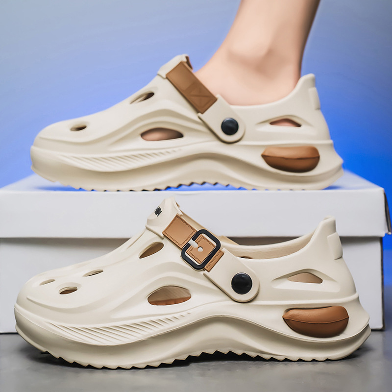 Hole Shoes Men's Summer 2025 New Style Driving Shoe Feeling Outdoor Sports Beach Baotou High-end Sandals for Men