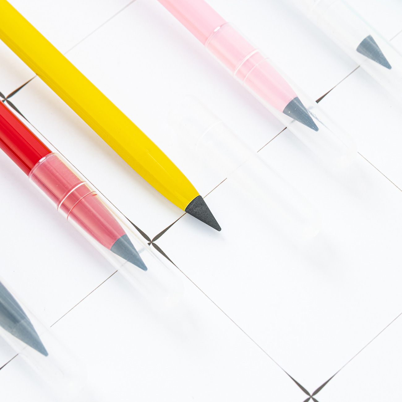 Lápices eternos en stock para estudiantes de postura sin afilar sin tinta para escribir continuamente, dibujo de lápiz no es fácil de romper la escritura