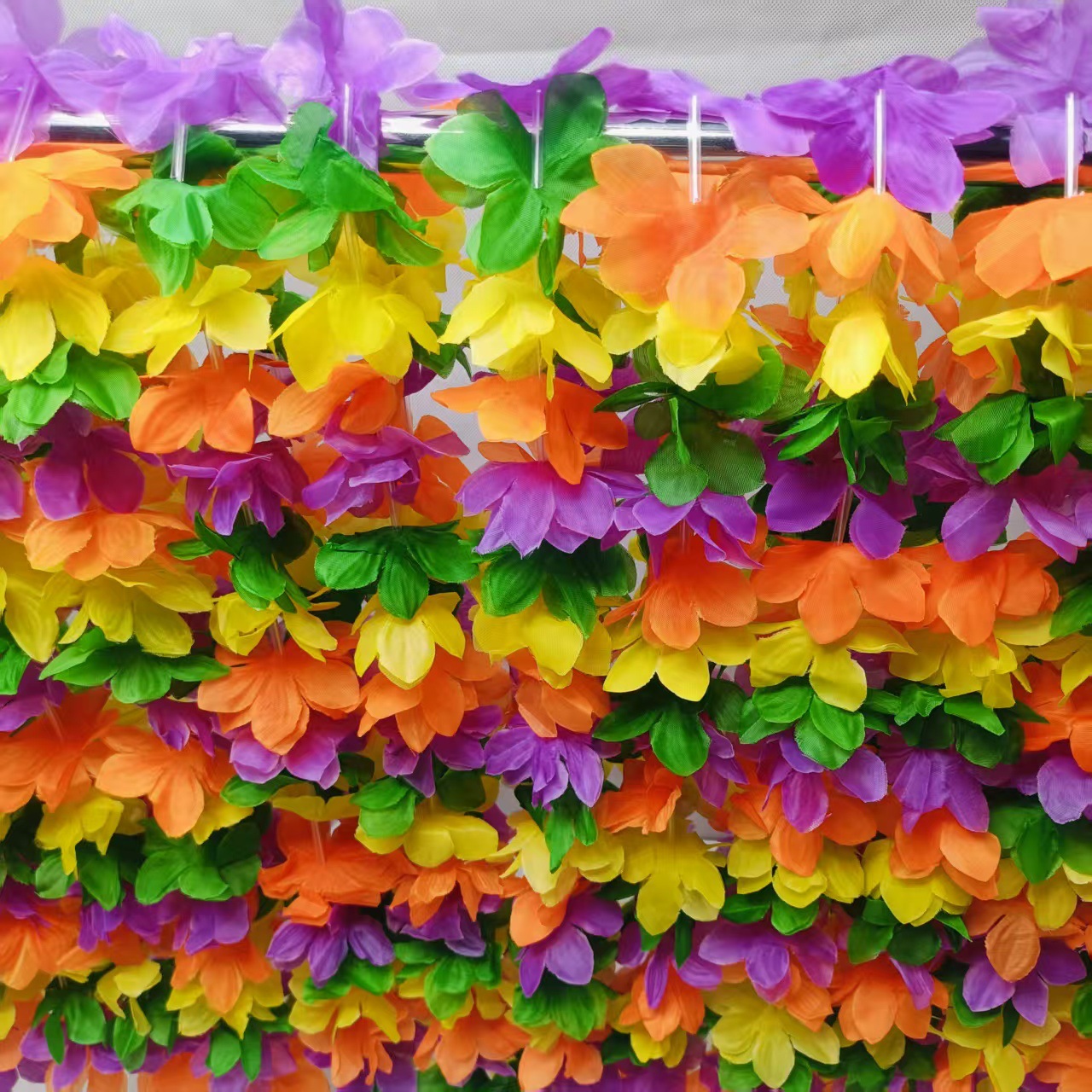 12 36 pares de cuatro colores colgar guirnaldas de color de pétalos de imitación hawaiana cuello de poliéster decoración de guirnaldas de tela