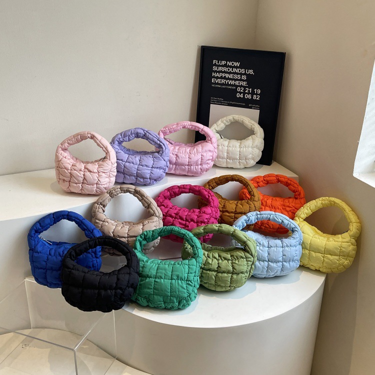 Bolso de nube a cuadros plisados coreanos al por mayor Bolso de axilas 2024 Nuevo estilo de plumón Mini bolso de moda