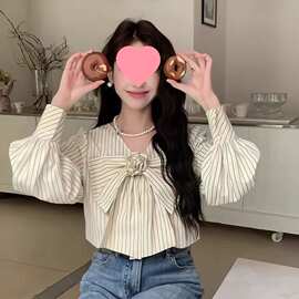 2025新款条纹蝴蝶结衬衫女春秋宽松感气质百搭防晒衬衣外套潮