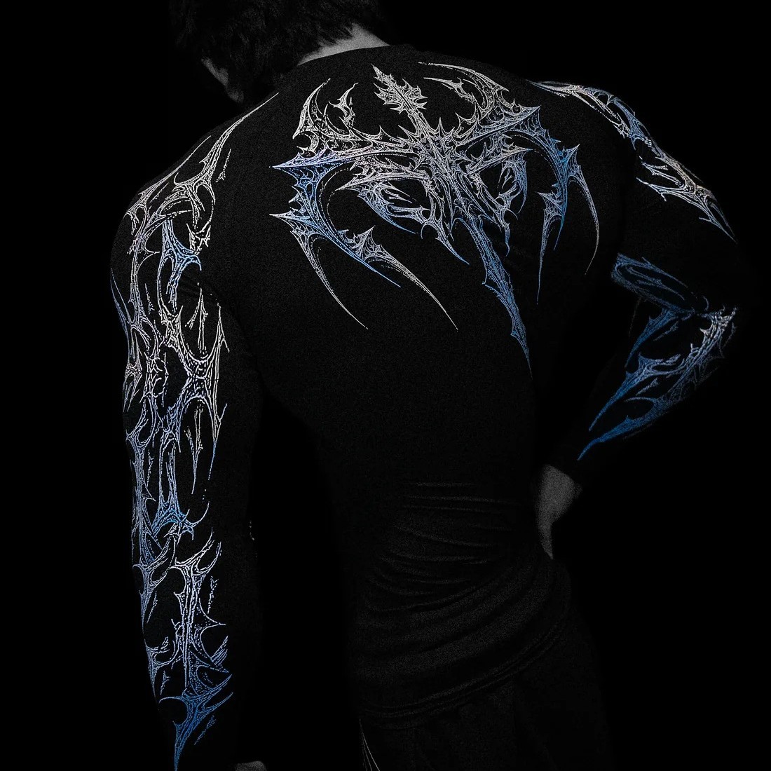 Men's Slim Fit Long Sleeve Workout Shirt Quick Dry Thermal Top with Metallic Floral Print Streetwear Gym T-Shirt for Training_viptrois.com
