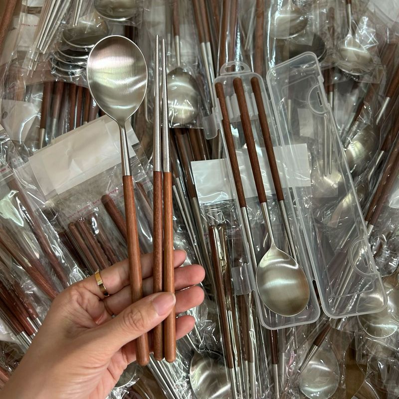 Minuo online celebrity 304 stainless steel portable tableware chicken wing wooden fork spoon chopsticks student travel outdoor Three