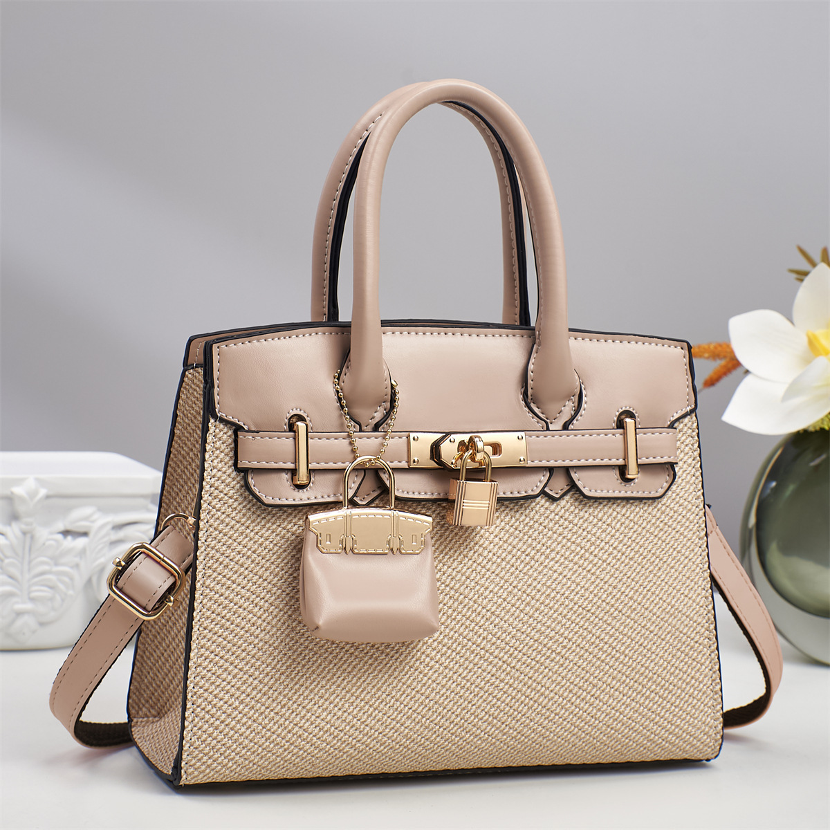 2025 primavera nuevo estilo bolso de mujer bolso grande europeo y americano bolso portátil de cuero suave de gran capacidad mensajero de un solo hombro bolso de mujer