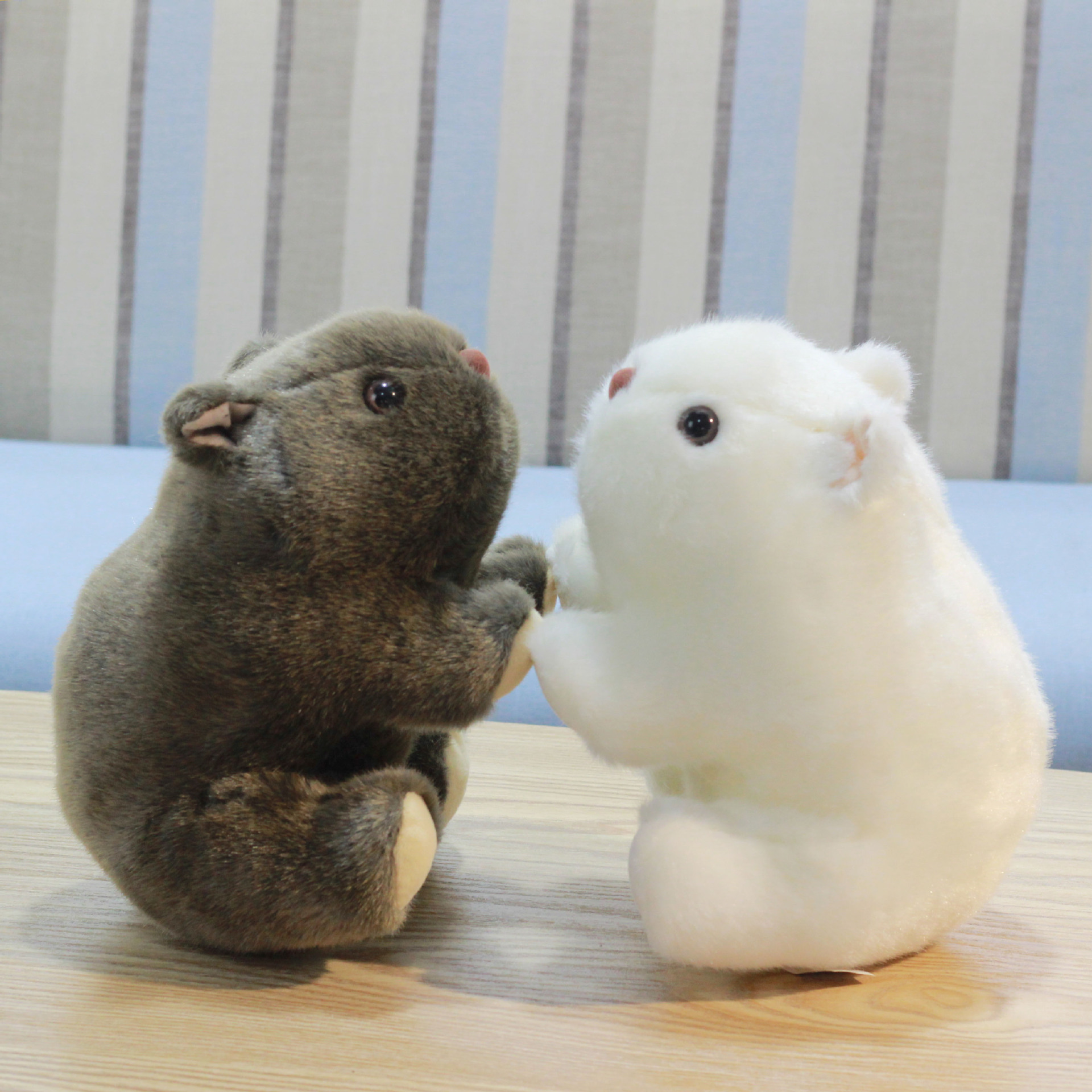 Fábrica de stock lindo simulación de juguetes de peluche conejillo de indias muñeca ratón simulación de animales agarrar muñeca regalos al por mayor