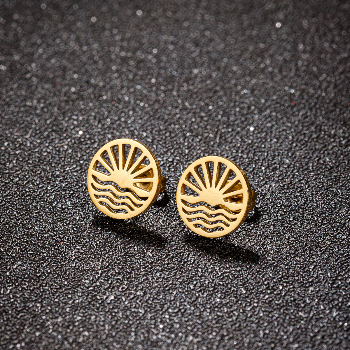 Street Occasion 304 Stainless Steel Material PVD Coated 18K Gold Real Gold Plated Flower 304 Stainless Steel Simple Style Waterproof Non Tarnish Ear Studs